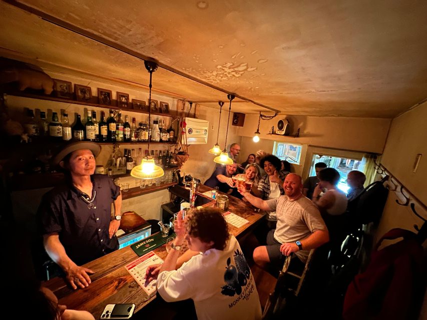 Shinjuku: Bar Hopping Night Tour at Japanese Izakaya - Meeting Point Details