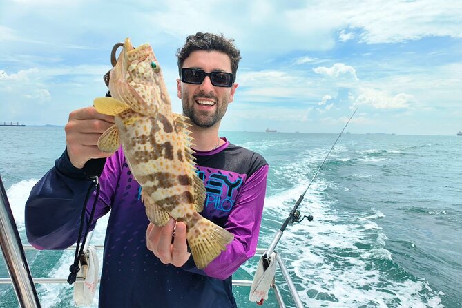 Short Fishing Trip Around Southern Islands of Singapore - Experienced Local Guides