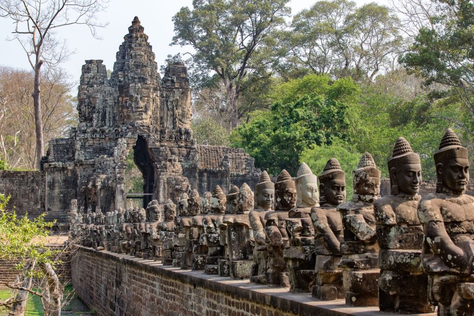 Siem Reap: Angkor Sunrise Bike Tour With Breakfast and Lunch - Customer Reviews