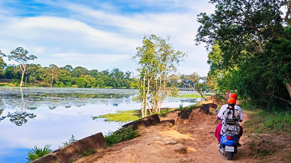 Siem Reap : Angkor Wat Tour on a Vespa - Activity Details