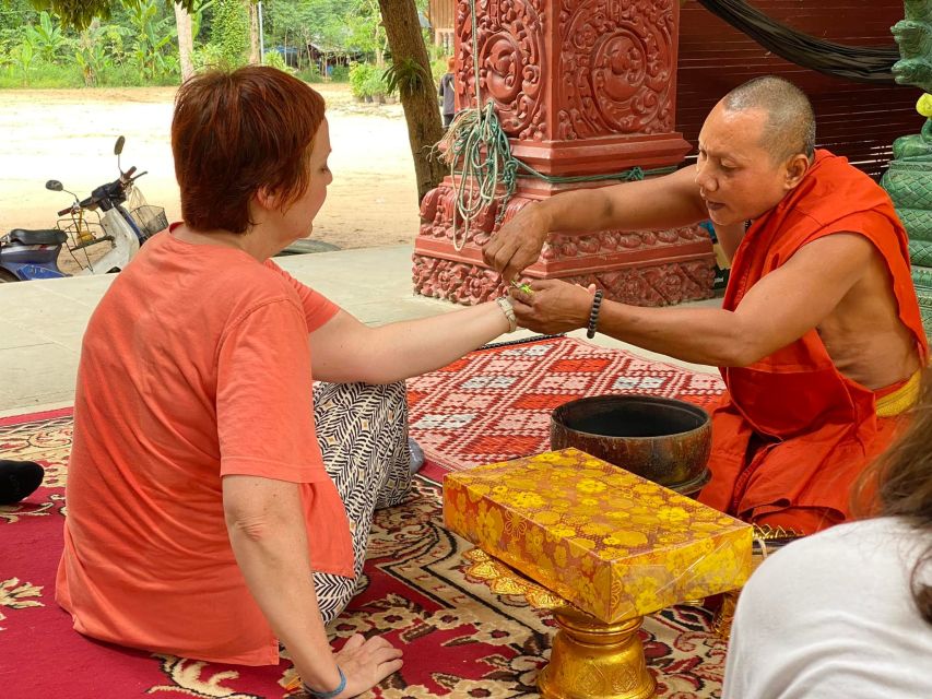 Siem Reap: Buddhist Monastery With Monks Water Blessing - Blessing Ritual Description