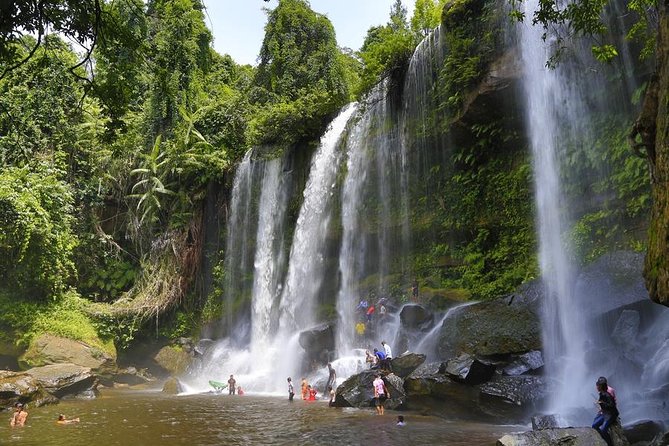 Siem Reap: Kulen Waterfall and 1000 Lingas River Private Tour - Traveler Experience