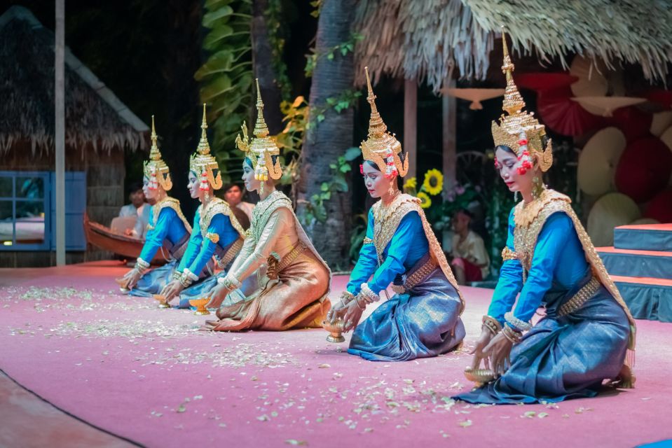 Siem Reap: Restaurant Meal With Apsara Dance Performance - Activity Description