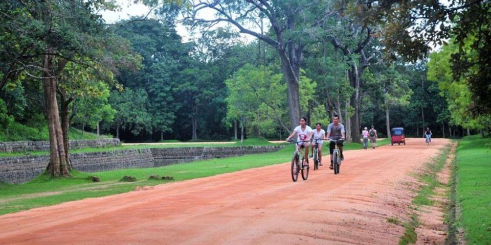 Sigiriya: All Inclusive-Village Cycling Tour! - Additional Details