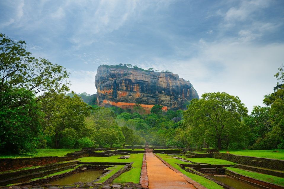Sigiriya: Rock Fortress Guided Walking Tour - Full Description of the Tour