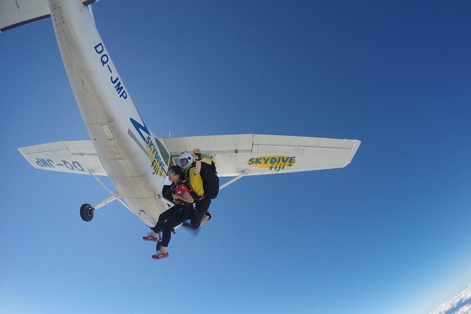 Skydive Fiji Legend 13000ft Tandem Jump (60 Seconds Free Fall) - Requirements and Expectations