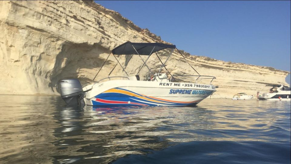 Sliema: Private SELF DRIVE BOAT for 3.5hrs - Boat Features and Comfort