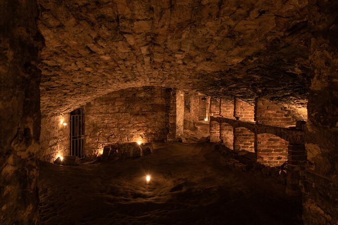 Small Group Ghostly Underground Vaults Tour in Edinburgh - What to Bring