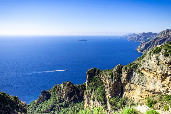 Small Group Pompeii Positano & Amalfi With Boat Ride From Rome - Tour Guides and Drivers