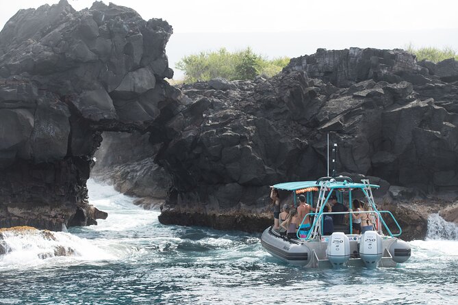 Small Group Snorkeling Expedition South Kona - Enjoy a Delicious Onboard Lunch