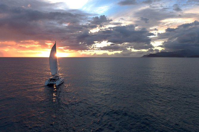 Small Group Yacht Sunset Cruise From Oahu - Inclusions