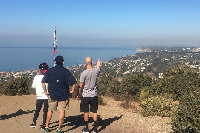 SoCal Riviera Electric Bike Tour of La Jolla and Mount Soledad - Guide Expertise and Bike Tour Experience