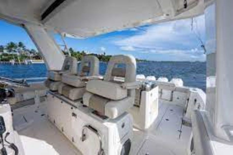 South Maui: Maalaea Guided Motorboat Tour With Snorkeling - Inclusions