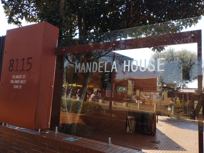 Soweto & Apartheid Museum With Local Lunch - Inclusions