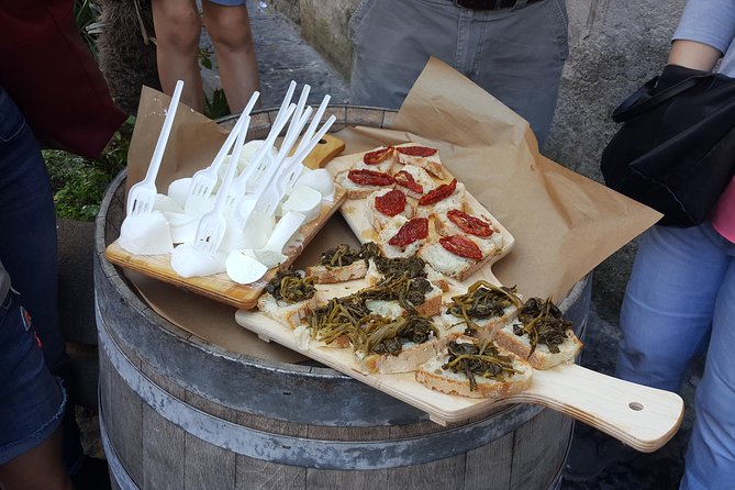 Street Food Tour of Naples With Top-Rated Local Guide & Fun Facts - Traveler Feedback and Reviews