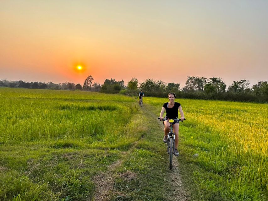 Sukhothai: 2.5-Hours Guided Countryside Sunset Bike Tour - Customer Reviews and Testimonials