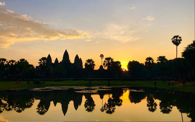 Sunrise Small-Group Tour of Angkor Wat From Siem Reap - Traveler Tips