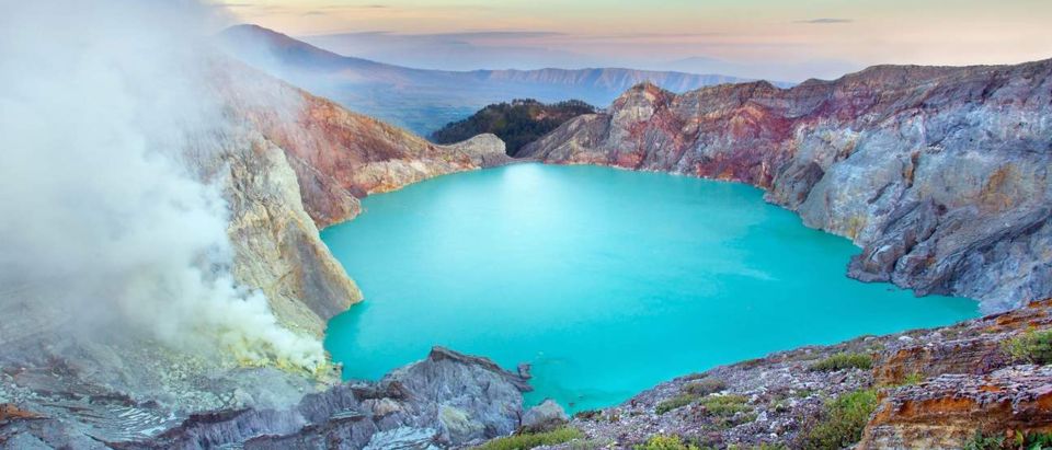 Surabaya: 3-Days 2-Nights Bromo & Ijen Volcano Trip - Location and Activities