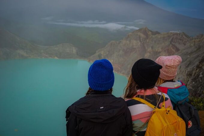 Surabaya: Discover Bromo Ijen & Tumpaksewu 4D3N - Itinerary