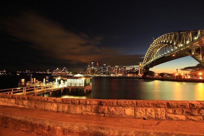 Sydney: Book A Local Host - Meeting Point and Itinerary Flexibility
