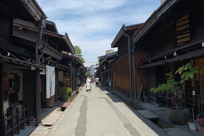 Takayama Oldtownship Walking Tour With Local Guide. (About 70min) - Itinerary Overview