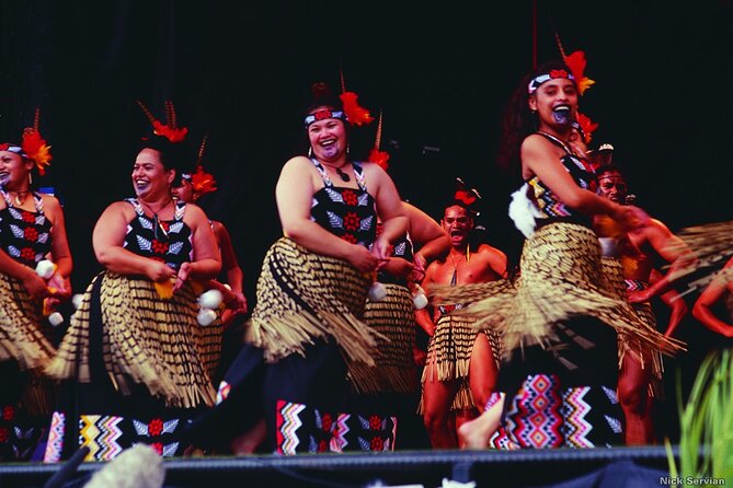 Tauranga Shore Excursion: Te Puia Maori Cultural Centre and Rotorua City Sightseeing - Tour Guide Appreciation