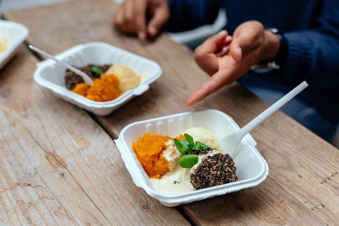 The 10 Tastings of Edinburgh With Locals: Private Food Tour - Hidden Gems Unveiled