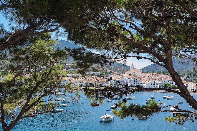 The Dalí Triangle & Cadaqués Day Trip From Girona - Meeting Point and Time