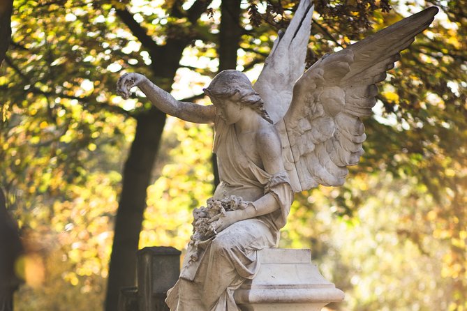 The Famous Graves of Père Lachaise - Self-Guided Audio Tour - Audio Guide Highlights