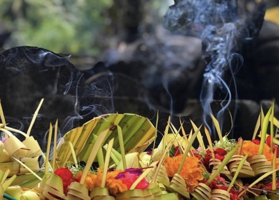 Tirta Empul: Temple Tour With Optional Spiritual Cleansing - Review Summary