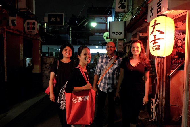 Tokyo Shinjuku Drinks and Neon Nights 3-Hour Small-Group Tour - Group Size and Logistics