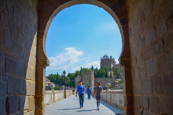 Toledo and Segovia Full-Day Tour With an Optional Visit to Avila - Tour Highlights and Experience