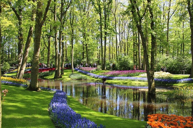 Tour to Giethoorn and Keukenhof Tulip Fields From Amsterdam - Customer Reviews
