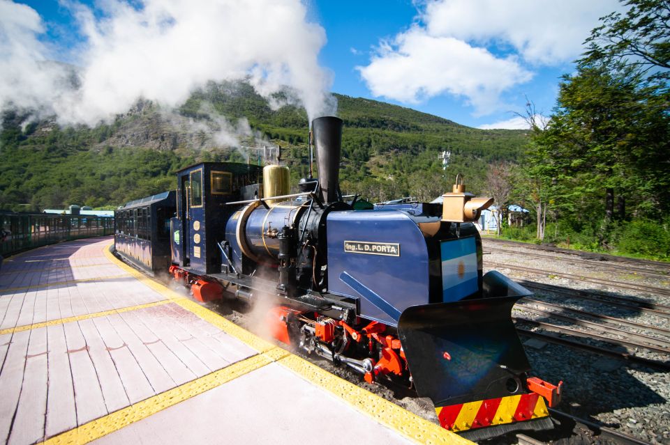 Ushuaia: National Park and Beagle Channel Tour With Train - Review Summary