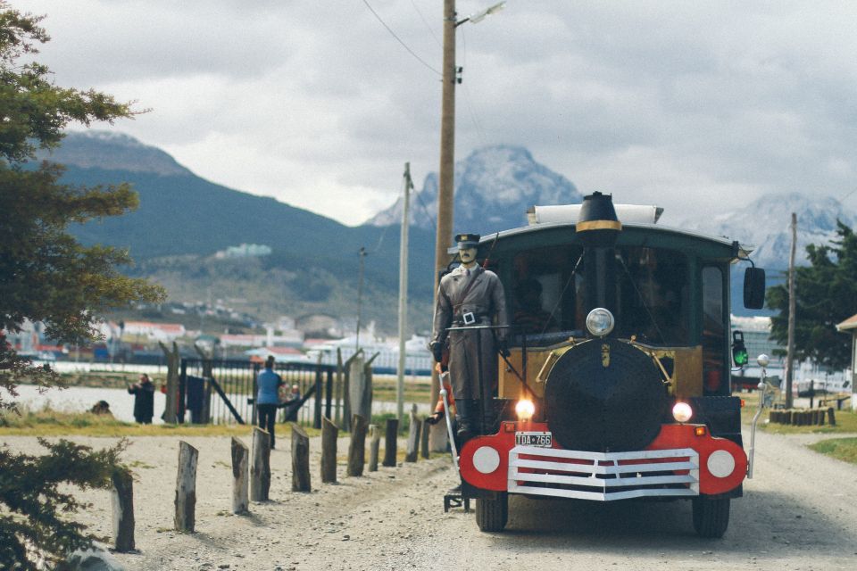 Ushuaia: Panoramic City Train Tour - Review and Ratings