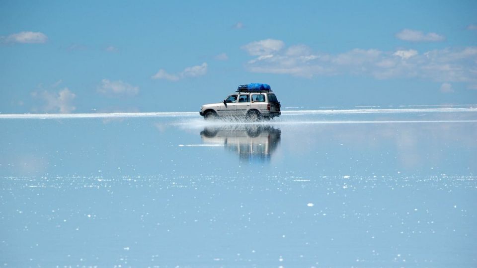 Uyuni Salt Flats and Sunset - Full-Day Guide in English - Review Summary