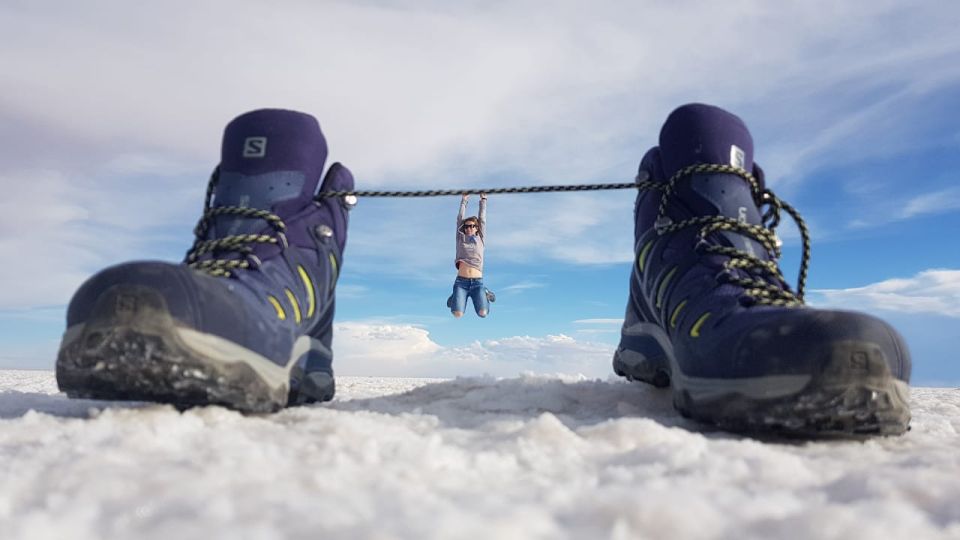 Uyuni: Uyuni Salt Flats 1-Day Sunset Private Service - Transportation and Guides Provided