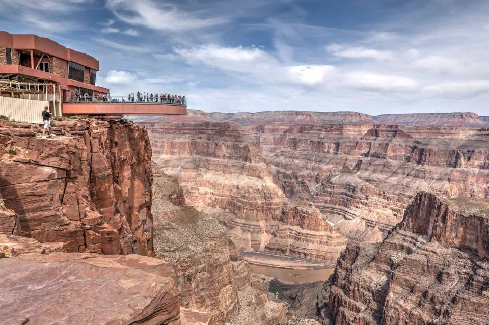 Vegas: VIP West Rim Helicopter Tour Skywalk Option - Hotel Transfers and Booking Policies