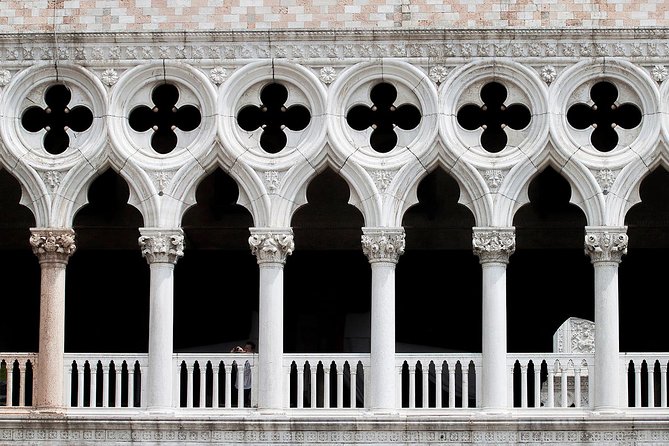 Venice Walking Tour Plus Skip the Lines Doges Palace and St Marks Basilica Tours - Accessibility and Restrictions