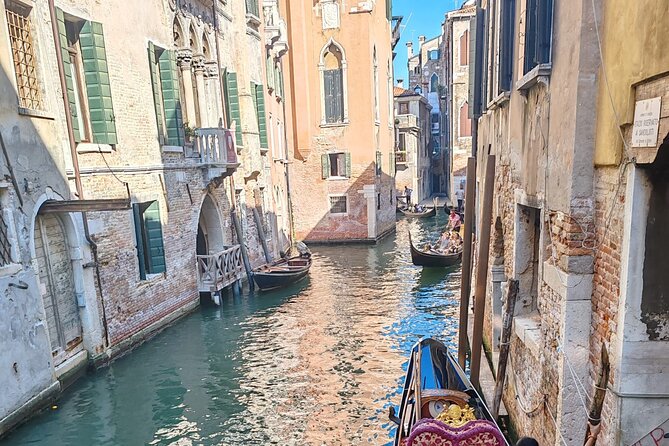Venice With Gondola Trip From Vienna 3 Days Italy Tour - Common questions