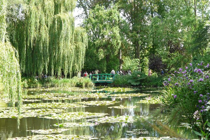 Versailles Palace and Giverny Monet House Guided Visit With Lunch From Paris - Traveler Feedback