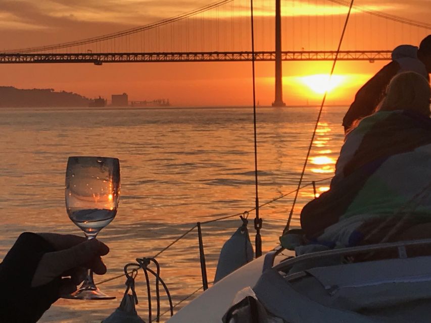 Vip Catamaran - Private Sunset Tour in Lisbon - Location and Directions