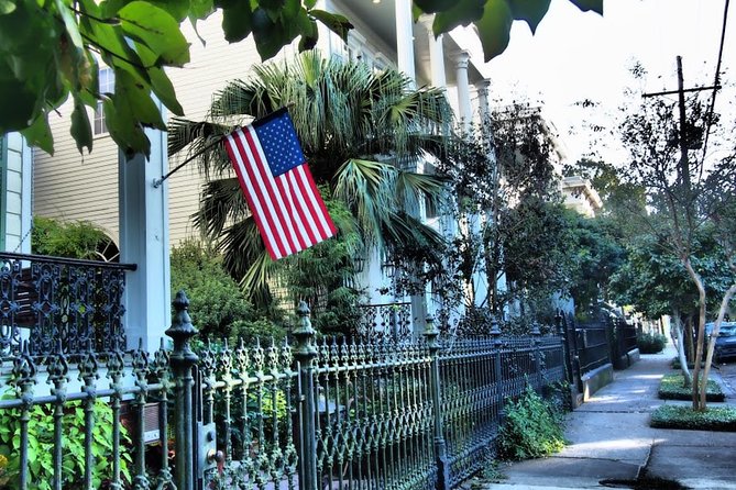 Walking Tour in New Orleans Garden District - Tour Highlights