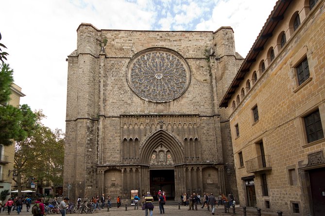 Walking Tour of the Gothic Quarter of Barcelona Cathedral - Cathedral Exploration
