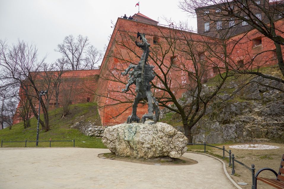 Wawel Castle & Cathedral Skip the Line Small Group Tour - Included Tour Features