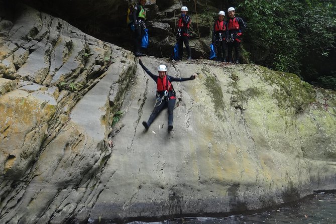 Yi-Hsin Creek Canyoning in Northern Taiwan - Booking and Reservation