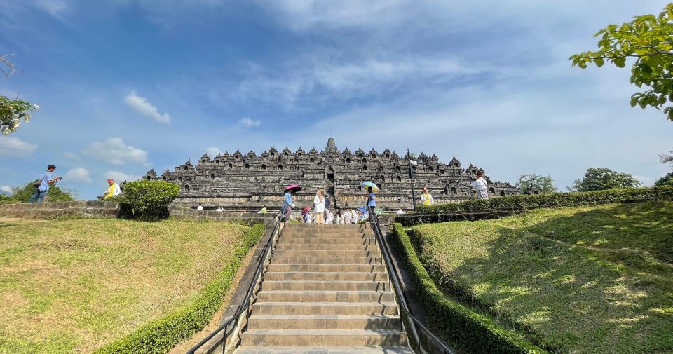 Yogyakarta: Borobudur & Prambanan, Mt Merapi, Ramayana Dance - Full Tour Description