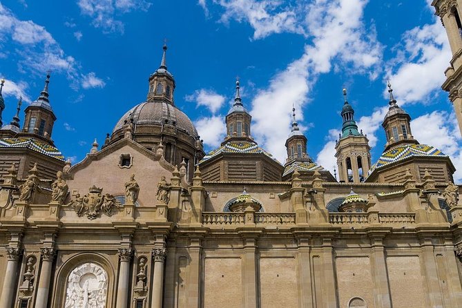 Zaragoza Private Walking Tour With Official Tour Guide - Meeting Point Information