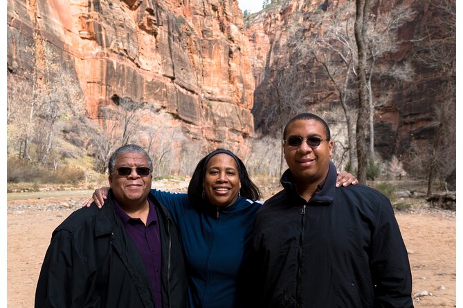 Zion National Park Small Group Tour With 6 Hours Explore Time - Insights From Tour Guides