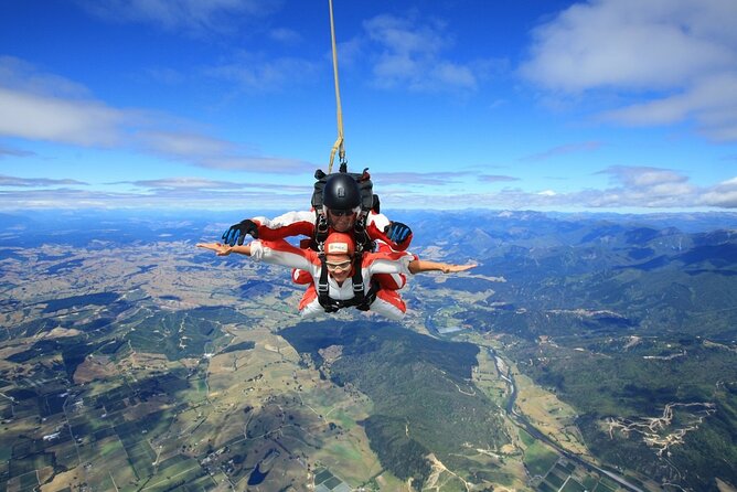 18,000ft Tandem Skydive Over Abel Tasman - Accessible Logistics and Cancellation Policy